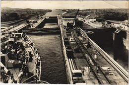 PC PANAMA, PANAMA CANAL, GATUN LOCKS, Vintage REAL PHOTO Postcard (b42607) - Panama