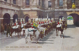 London   -    Royal Horse Guards, Changing Guard.   Whitehall.   -   Prachtige Kaart! - Whitehall