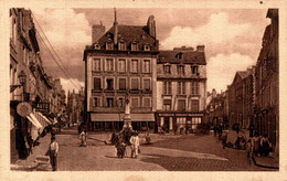 Delcampe - N°155 P -cpa Falaise -place De La Poissonnerie- - Falaise