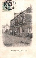 Ste Hermine : Hôtel De Ville - Sainte Hermine