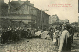 Limoges * Les Grèves Du 15 Avril 1905 * Barricade élevée Devant La Fabrique TOUZE * Manifestation - Limoges