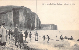 CPA France - Seine Maritime - Les Petites Dalles - L'Heure Du Bain - Le Littoral - Falaise - Animée - Mer - 1919 - Autres & Non Classés