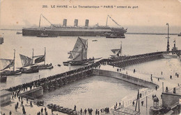 CPA - 76 - LE HAVRE - Le Transatrlantique PARIS Entrant Au Port - Le Deley Paris - Passagiersschepen