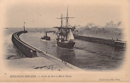 CPA - 62 - BOULOGNE SUR MER - Sortie Du Port à Marée Haute D'un Voilier - Dos Non Divisé - Segelboote