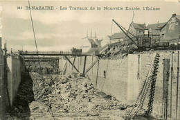 St Nazaire * Les Travaux De La Nouvelle Entrée * L'écluse * Grue - Saint Nazaire