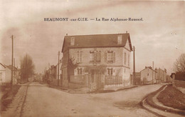 95-BEAUMONT-SUR-OISE- LA  RUE ALPHONSE ROUSSEL - Beaumont Sur Oise