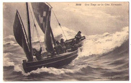 (Bateau De Peche) 002, LGB 3016, Gros Temps Sur Les Cotes Normandes - Pêche