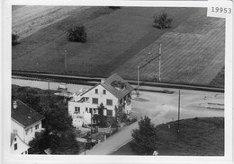 Flugaufnahme Zell ZH Bahnhofplatz 4 - Foto: 90x125mm - Zell