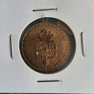 Porto - Medalha Comemorativa Da Exposição Colonial Portuguesa 1934 - Medalhística -  Numismática - Portugal - Autres & Non Classés