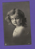 XA1098 JEUNE FILLE  FILLETTE , ENFANT, GIRL , FAMOUS CHILDMODEL CANDICE  ASHTON FANTASY CURLY HAIR NPG PHOTO - Portraits