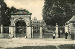 St étienne Du Rouvray * 2 Cpa * Asile Départemental St Yon * Entrée , Porte Extérieure Et Bâtiment De L'administration - Saint Etienne Du Rouvray