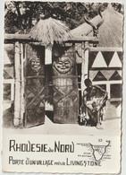 Rhodesie Du Nord -Porte D'un Village   Près De Livingstone - ( F.4943) - Zambie