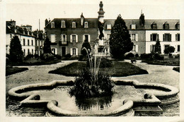 Pontivy * Le Square De La Fédération - Pontivy