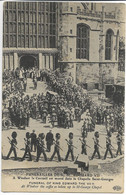 FUNERAILLES DE S.M. EDOUARD VII, Le Cortège Entrant Dans La Chapelle Saint Georges (20 Mai 1910) - Windsor Castle