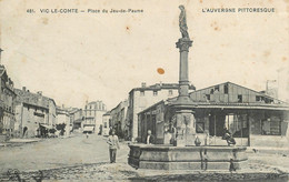 63 - VIC LE COMTE - PLACE Du JEU De PAUME - CARTE N° 581 - Vic Le Comte
