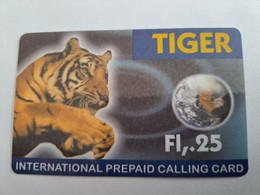 NETHERLANDS   FL 25,-  TIGER/TIGRE  (DIFF BACK)  / OLDER CARD    PREPAID  Nice Used  ** 11052** - [3] Handy-, Prepaid- U. Aufladkarten