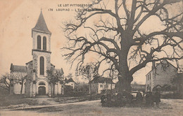 CPA (46 Lot) Loupiac L'église Et La Place Animée Rare - Otros & Sin Clasificación