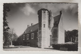 2 CPSM LA RICHE (Indre Et Loire) - CHATEAU DE PLESSIS LES TOURS : Façade Principale Côté Ouest, Façade Est - La Riche