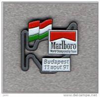 Pin's  Sport  Automobile  F 1  Avec  Marlboro, BUDAPEST  11  Août  91 - F1