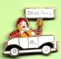 Pin's Mac Do McDonald's Ronald Voiture Drive-Thru - 2GG18 - McDonald's
