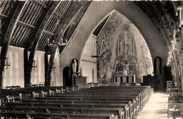 Tavaux * Cités * Intérieur De L'église Du Village - Tavaux