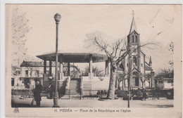 MEDEA PLACE DE LA REPUBLIQUE ET L'EGLISE 1941 TBE - Medea