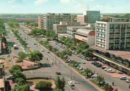 KENIA NAIROBI AVENUE DU GOUVERNEMENT 1973 TBE - Kenya