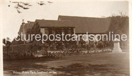 SOUTHEND ON SEA PRIORY PRIORY PARK  OLD R/P POSTCARD ESSEX - Southend, Westcliff & Leigh