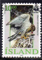 ISLANDA ICELAND ISLANDE ISLAND 1992 WWF FALCO RUSTICULUS ADULT FEEDING 10.00k USED USATO OBLITERE' - Used Stamps