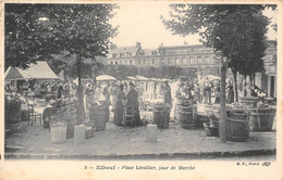 76-ELBEUF- PLACE LECALLIER , JOUR DE MARCHE - Elbeuf