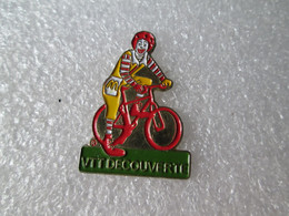 PIN'S   Mc Donald's    VTT DECOUVERTE  CLOWN - McDonald's