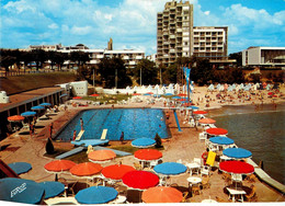 Royan * Vue Sur La Piscine * Plongeoir - Royan