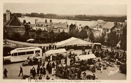 Ancenis - La Place De L’église - Au Fond La Loire - Marché - Camion TITO LANDI - Ancenis