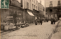 Ancenis - La Principale Artère De La Ville Et Ses Somptueux Magasins - Grand Bazar - Ancenis