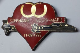 B128 Pin's TGV SNCF Train Cœur Mariage Stéphanie Louis-Marie 11-09-1993 Achat Immédiat - TGV