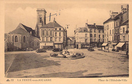 CPA - 77 - LA FERTE SOUS JOUARRE - La Place De L'Hotel De Ville - Vieux Véhicules - Cie Des Arts Photomécaniques - La Ferte Sous Jouarre