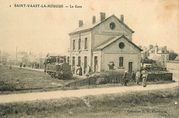 St Vaast La Hougue * La Gare * Train Locomotive Machine * Ligne Chemin De Fer Manche - Saint Vaast La Hougue