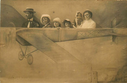 Surréalisme * Carte Photo Photo Montage * Aviation Avion Aviateur Famille * Photographie Photographe Chavance Niort - Photographs