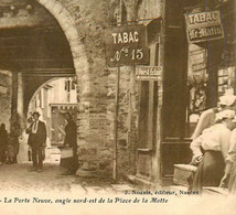 Chateaubriant * Débit De Tabac Tabacs TABAC N°15 Journaux Ouest Eclair Le Matin , Angle Nord Place De La Motte - Châteaubriant