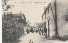 NEUVY-en-MAUGES. - Rue De La Martinerie - Autres & Non Classés