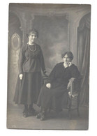 CARTE PHOTO - 2 FEMMES - Noms Au Dos - Archive De LORIENT Vers 1925 - Généalogie