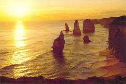 Port Campbell - Vue Sur Les Magnifiques Rochers - Autres & Non Classés