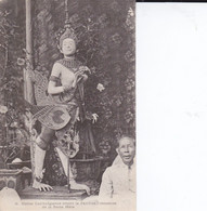 CAMBODIA Cambodge Statue Cambodgienne Ornant Le Pavillon Crematoire De La Reine Mere - Camboya