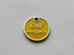 JETON De CADDIE Mutuelle  Assurances  GMF Jaune - Jetons De Caddies