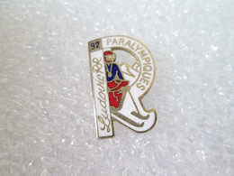 PIN'S    JEUX OLYMPIQUES   92  PARALYMPIQUES ALBERTVILLE LUDOVIC RR Email Grand Feu    SKI - Jeux Olympiques