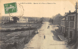 CPA 63 ST ELOY LES MINES QUARTIER DE LA PLACE ET L'HOTEL DE VILLE - Saint Eloy Les Mines