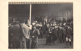 Delcampe - CHAMP DE COURSE- CARTE-PHOTO A SITUER - Reitsport