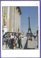 Delcampe - Carte Postale 75. Paris  Tour Eiffel Et Palais Chaillot Très Beau Plan - Eiffelturm