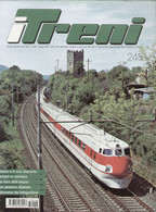 Magazine I TRENI Maggio 2003 N.248 - Siena E Il Suo Deposito - En Italien - Unclassified