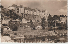 Delcampe - Deux  Sèvres :  THOUARS  : Le  Château - Thouars